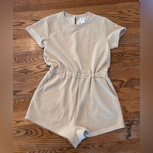 Smash and Tess romper. Gold/Beige